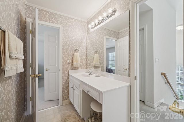 2321 Treymore Lane, Charlotte, NC 28262