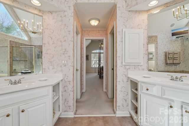 2321 Treymore Lane, Charlotte, NC 28262