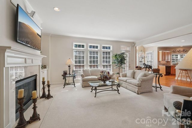 2321 Treymore Lane, Charlotte, NC 28262