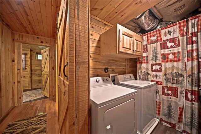 469 N Lake Drive, Ellijay, GA 30536