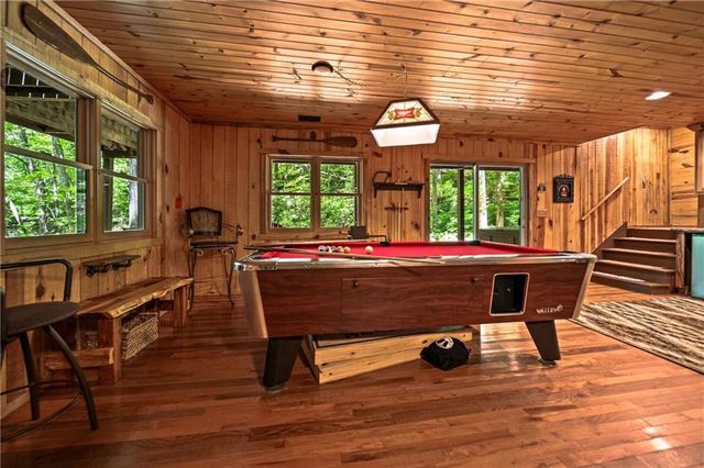 469 N Lake Drive, Ellijay, GA 30536