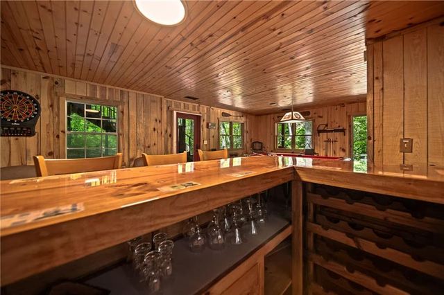 469 N Lake Drive, Ellijay, GA 30536