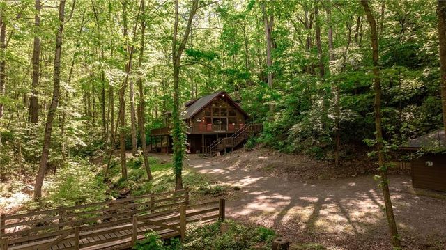 469 N Lake Drive, Ellijay, GA 30536