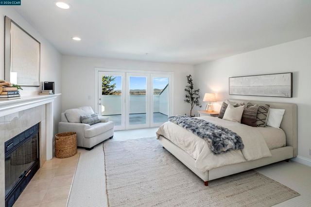 75 Donald Drive, Orinda, CA 94563