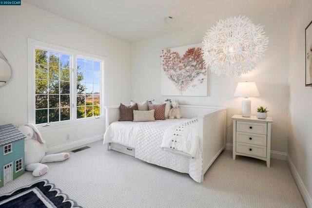 75 Donald Drive, Orinda, CA 94563