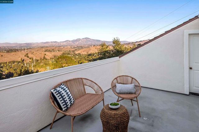 75 Donald Drive, Orinda, CA 94563