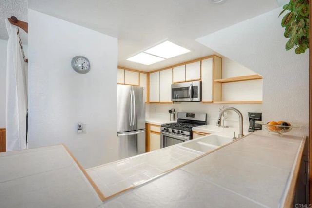 722 Buena Tierra Way 365, Oceanside, CA 92057