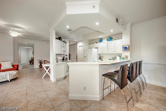 8385 Whisper Trace LN N104, Naples, FL 34114