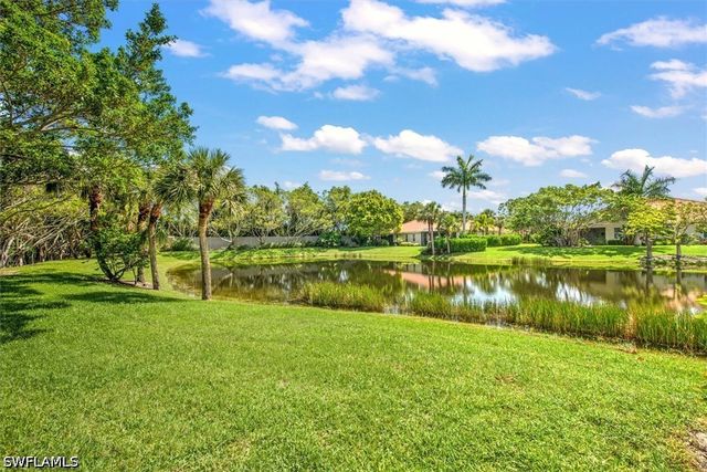8385 Whisper Trace LN N104, Naples, FL 34114