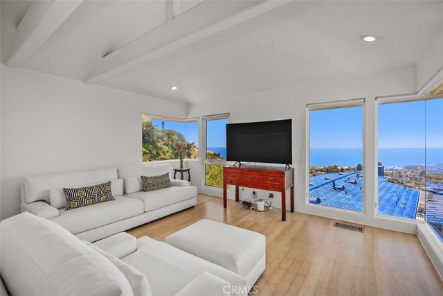 1415 Skyline Drive, Laguna Beach, CA 92651