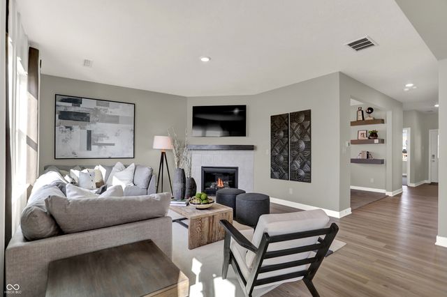 15498 Alperton Road, Fishers, IN 46037