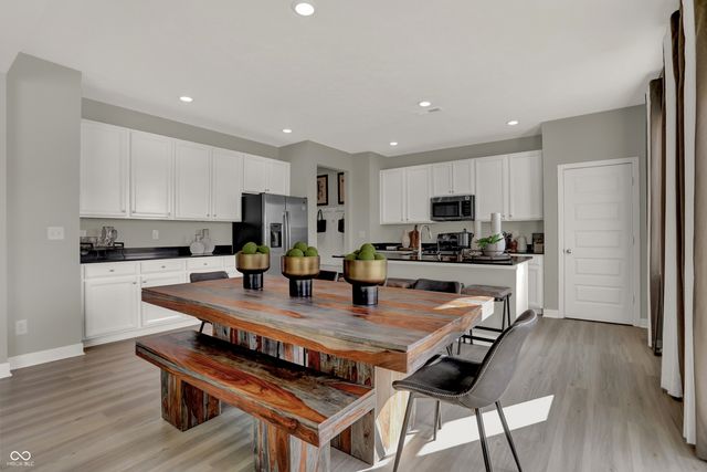 15498 Alperton Road, Fishers, IN 46037