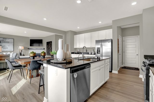 15498 Alperton Road, Fishers, IN 46037