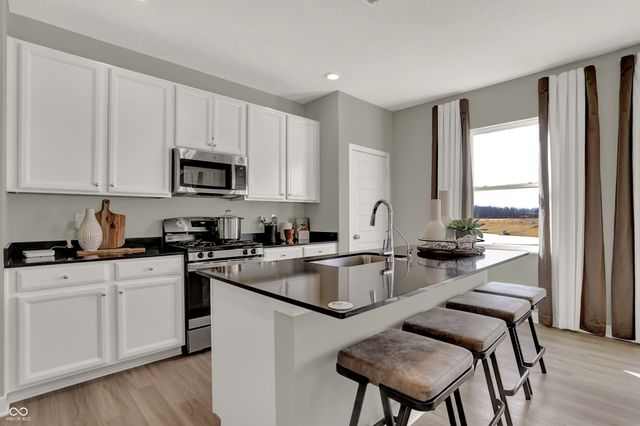 15498 Alperton Road, Fishers, IN 46037