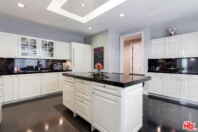 10776 Wilshire Boulevard 1802, Los Angeles, CA 90024