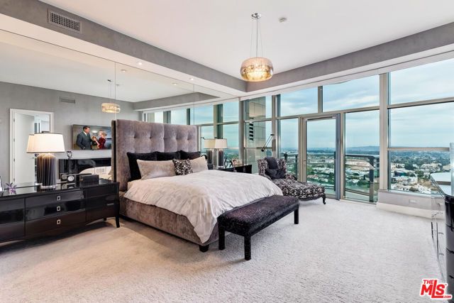 10776 Wilshire Boulevard 1802, Los Angeles, CA 90024