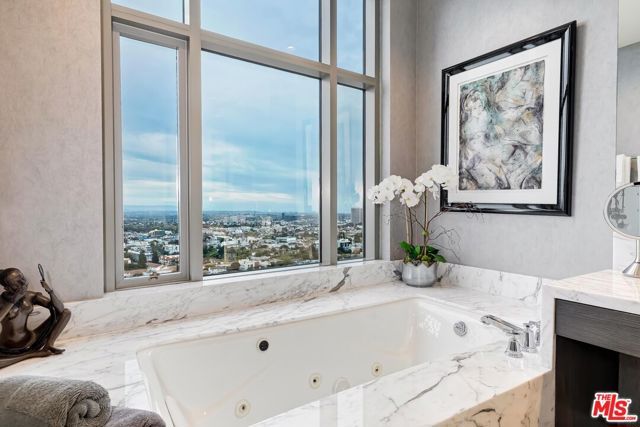 10776 Wilshire Boulevard 1802, Los Angeles, CA 90024