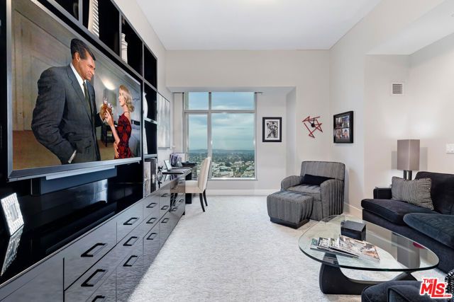 10776 Wilshire Boulevard 1802, Los Angeles, CA 90024