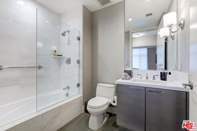 10776 Wilshire Boulevard 1802, Los Angeles, CA 90024