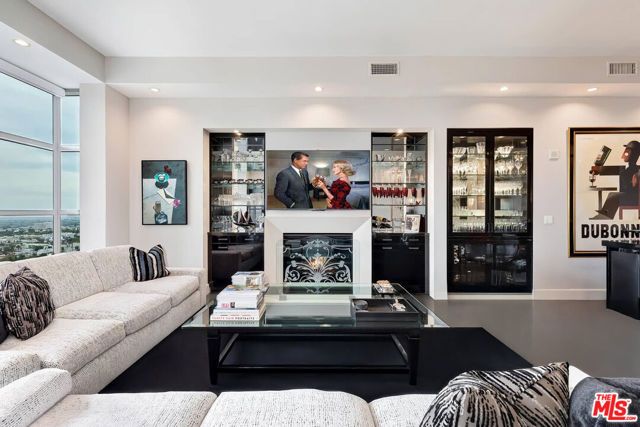 10776 Wilshire Boulevard 1802, Los Angeles, CA 90024