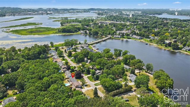 15888 Vinecrest Avenue, Spring Lake Twp, MI 49456
