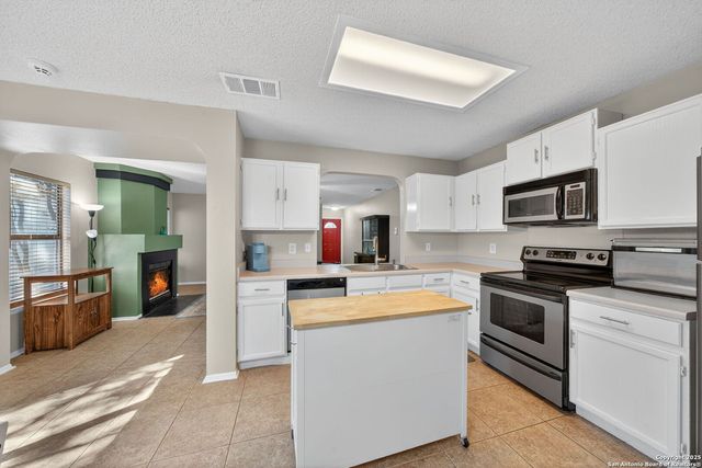 7718 Rimhurst, San Antonio, TX 78250