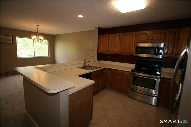 187 Lovers Lane 41, Torrington, CT 06790