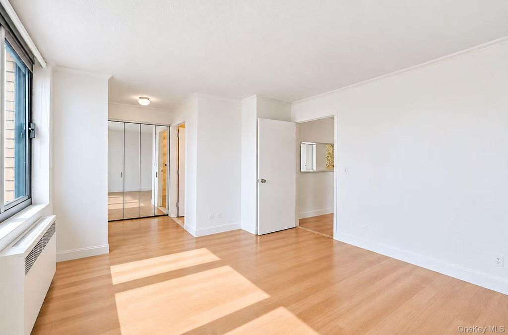 60 Henry Street 15F2, New York (manhattan), NY 10002 — photo 5