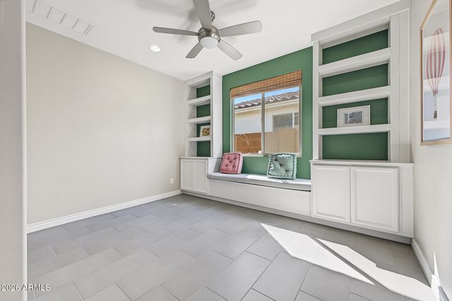 8918 W VERMONT Avenue, Glendale, AZ 85305