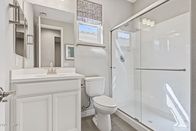8918 W VERMONT Avenue, Glendale, AZ 85305