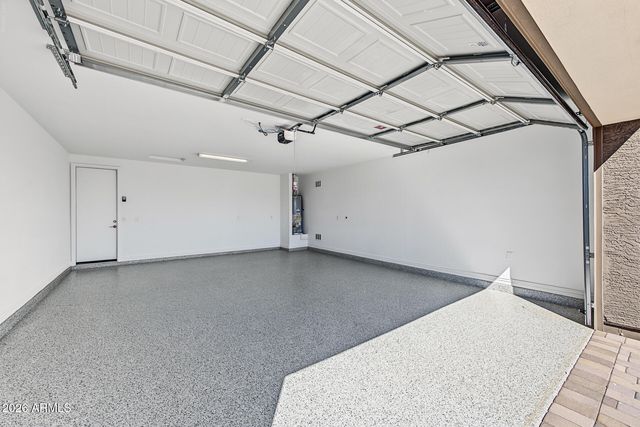 8918 W VERMONT Avenue, Glendale, AZ 85305