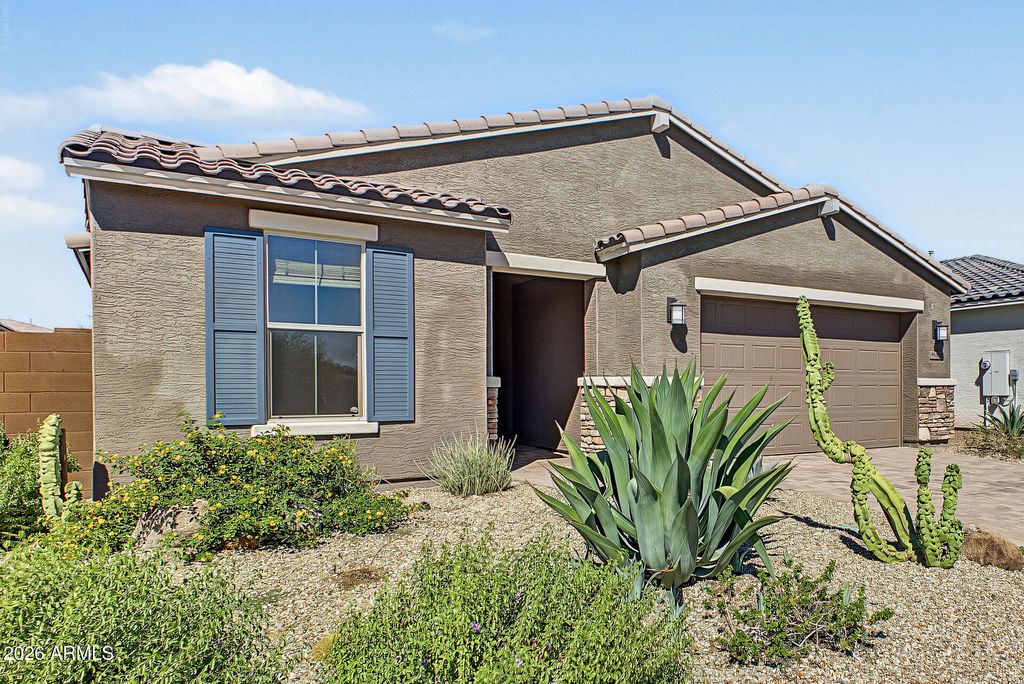 8918 W VERMONT Avenue, Glendale, AZ 85305 — photo 2