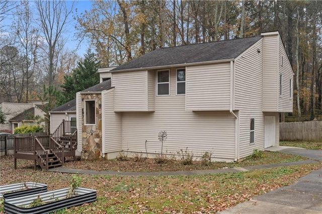 2400 Salem NE Drive, Marietta, GA 30062