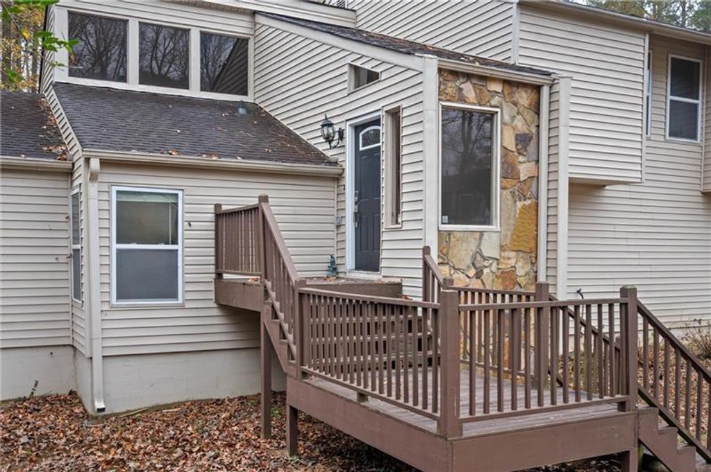 2400 Salem NE Drive, Marietta, GA 30062