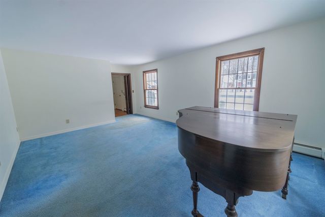 198 Hillcrest Terrace, Brattleboro, VT 05301