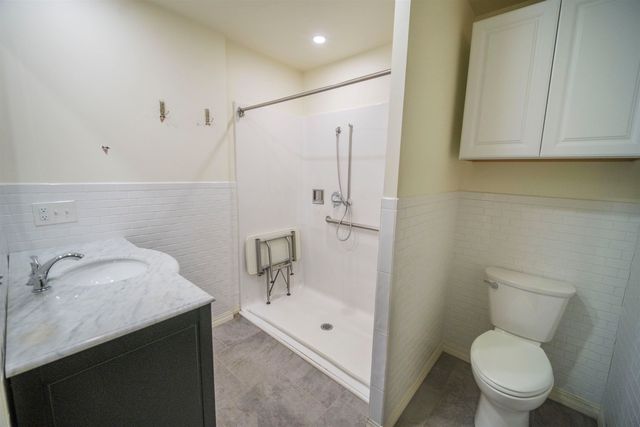 198 Hillcrest Terrace, Brattleboro, VT 05301