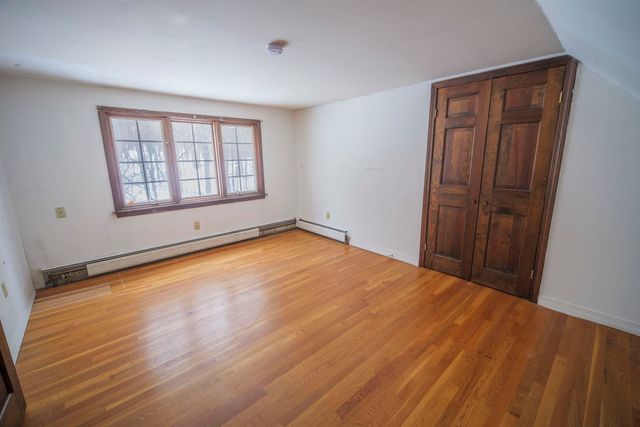 198 Hillcrest Terrace, Brattleboro, VT 05301