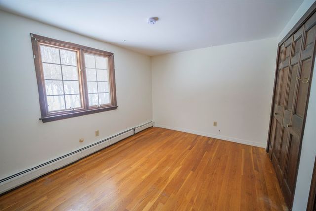 198 Hillcrest Terrace, Brattleboro, VT 05301