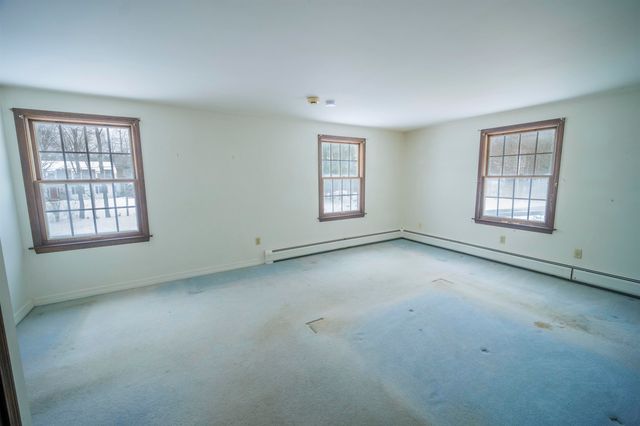 198 Hillcrest Terrace, Brattleboro, VT 05301