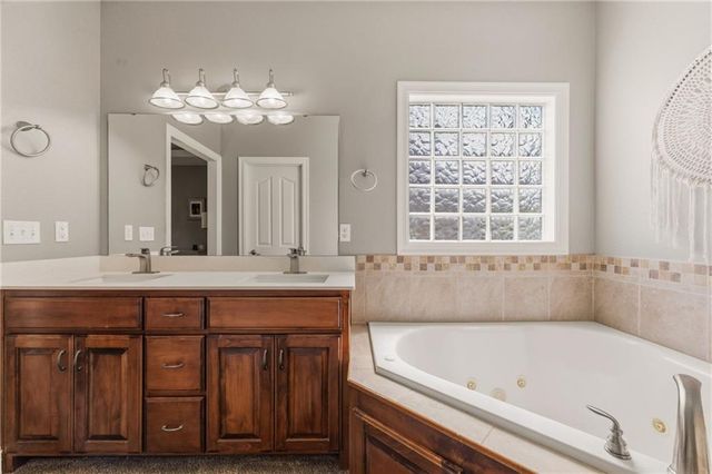 501 Briar Lane, Kearney, MO 64060