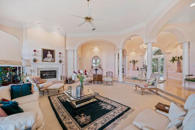 815 Choctaw Lane, Shalimar, FL 32579