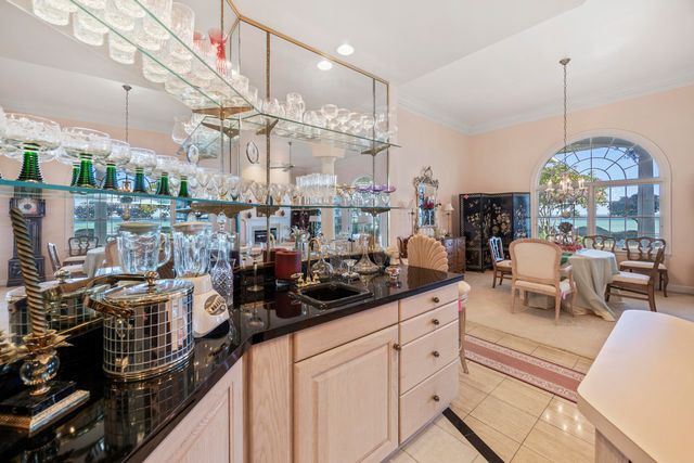 815 Choctaw Lane, Shalimar, FL 32579