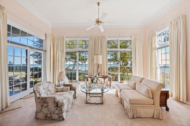 815 Choctaw Lane, Shalimar, FL 32579