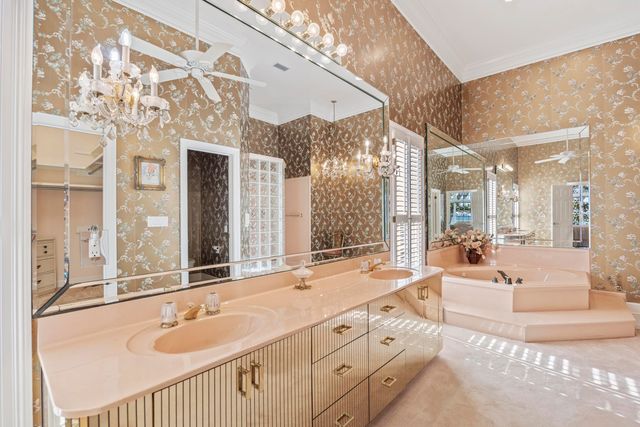 815 Choctaw Lane, Shalimar, FL 32579