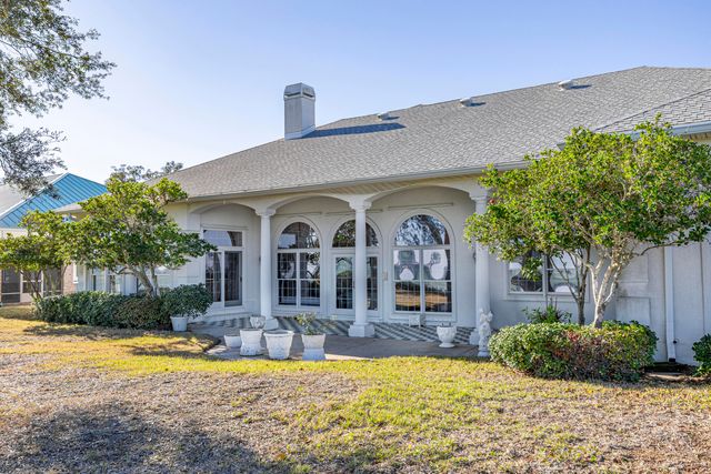 815 Choctaw Lane, Shalimar, FL 32579