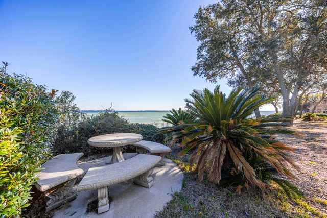 815 Choctaw Lane, Shalimar, FL 32579