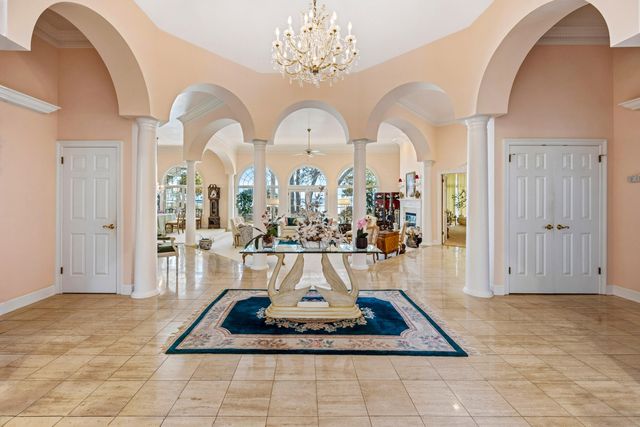 815 Choctaw Lane, Shalimar, FL 32579