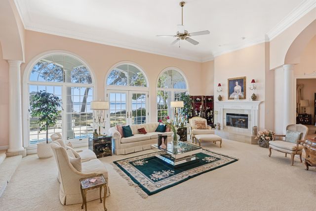 815 Choctaw Lane, Shalimar, FL 32579