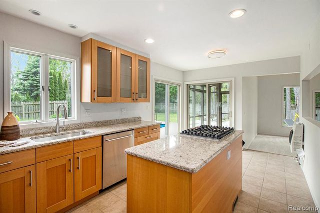 7831 Caberfae Trail, Clarkston, MI 48348