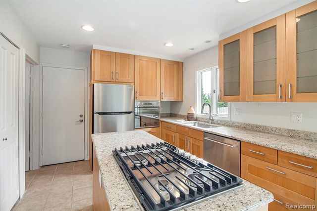 7831 Caberfae Trail, Clarkston, MI 48348